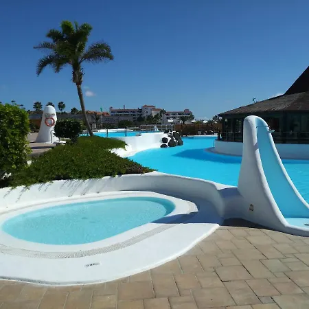 Sur Heated Pool *