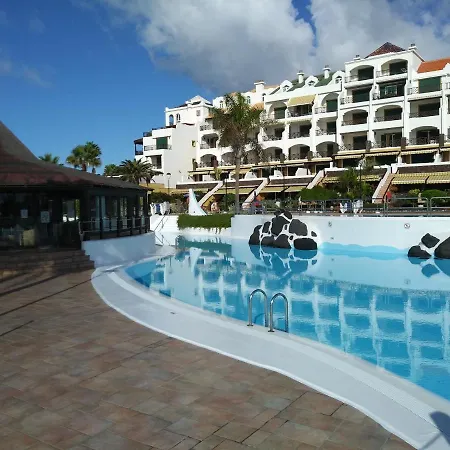 Sur Heated Pool