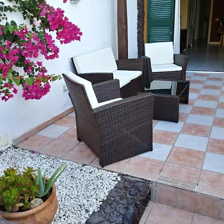 Sur Heated Pool Apartment