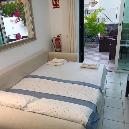 Sur Heated Pool 公寓