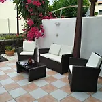 Sur Heated Pool Apartament *
